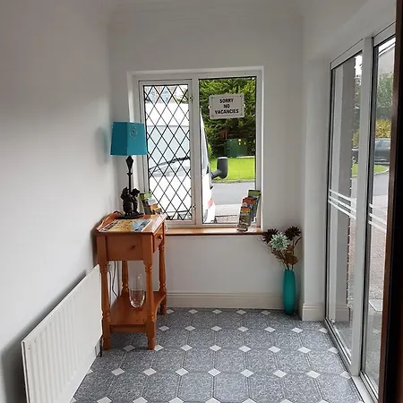 B&B Larchill